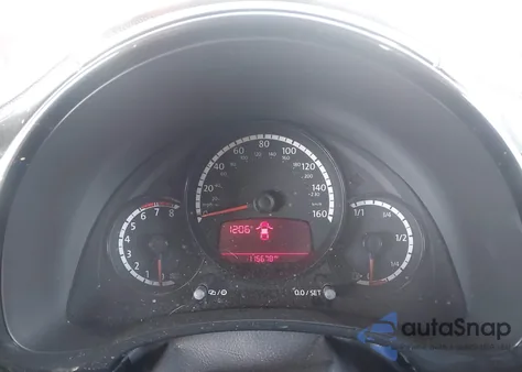 2015 Volkswagen Beetle 1.8T Fleet Edition из США, поврежденный, VIN 3VWF17AT7FM643179